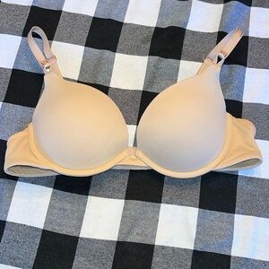 SOMA BRA 34B Embraceable Tailored Push Up bra